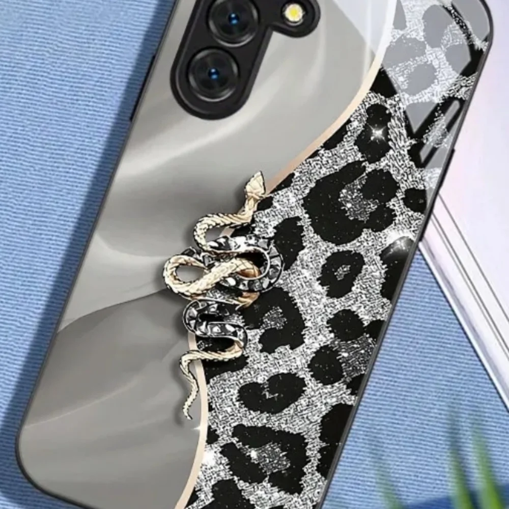 Samsung Gray and Black Snake Pattern Phone Case Galaxy S22 Ultra 5G